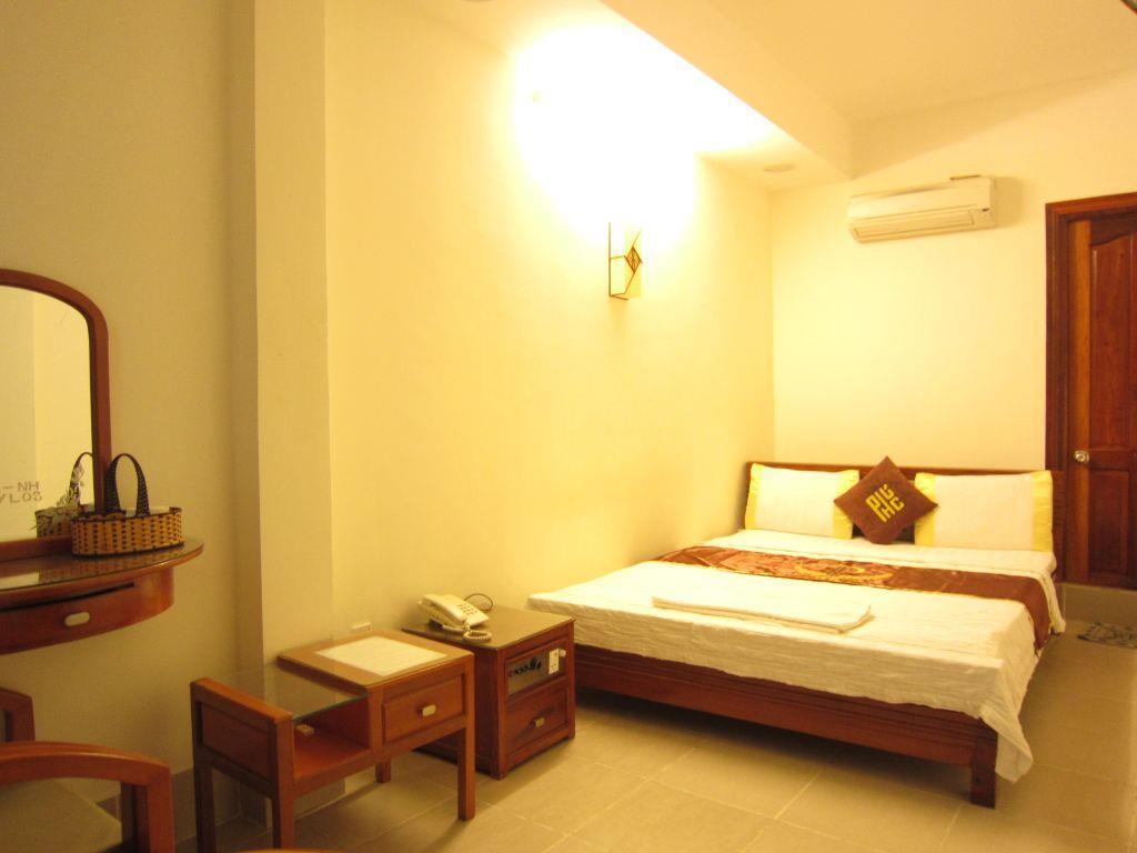 Pylos Hotel Хошимин Экстерьер фото