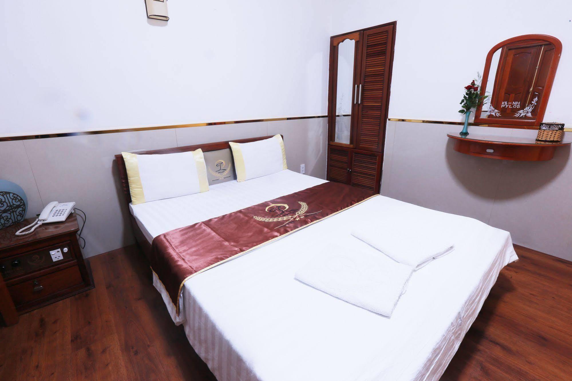 Pylos Hotel Хошимин Экстерьер фото